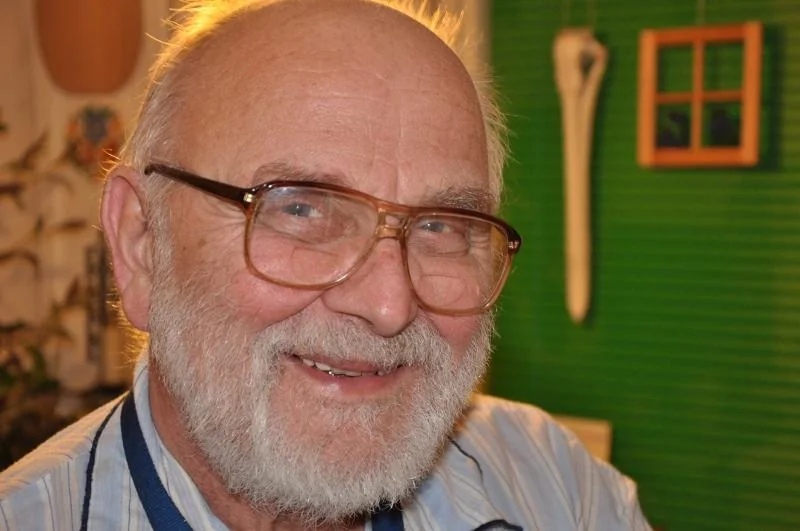 Close portrait of Andrzej Ruprecht smiling